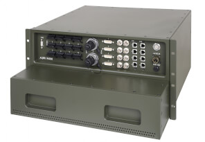 Odolný router Aqeri 96200 s výškou 5U pro zabudování do 19'' racku 